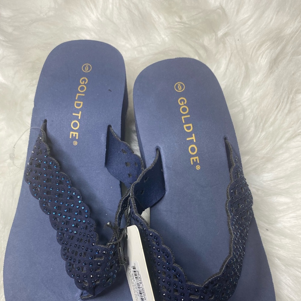 Flip flop sandals size 6